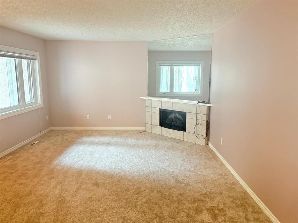 Photo 3 of 107 119 Swindon Way, Winnipeg MB