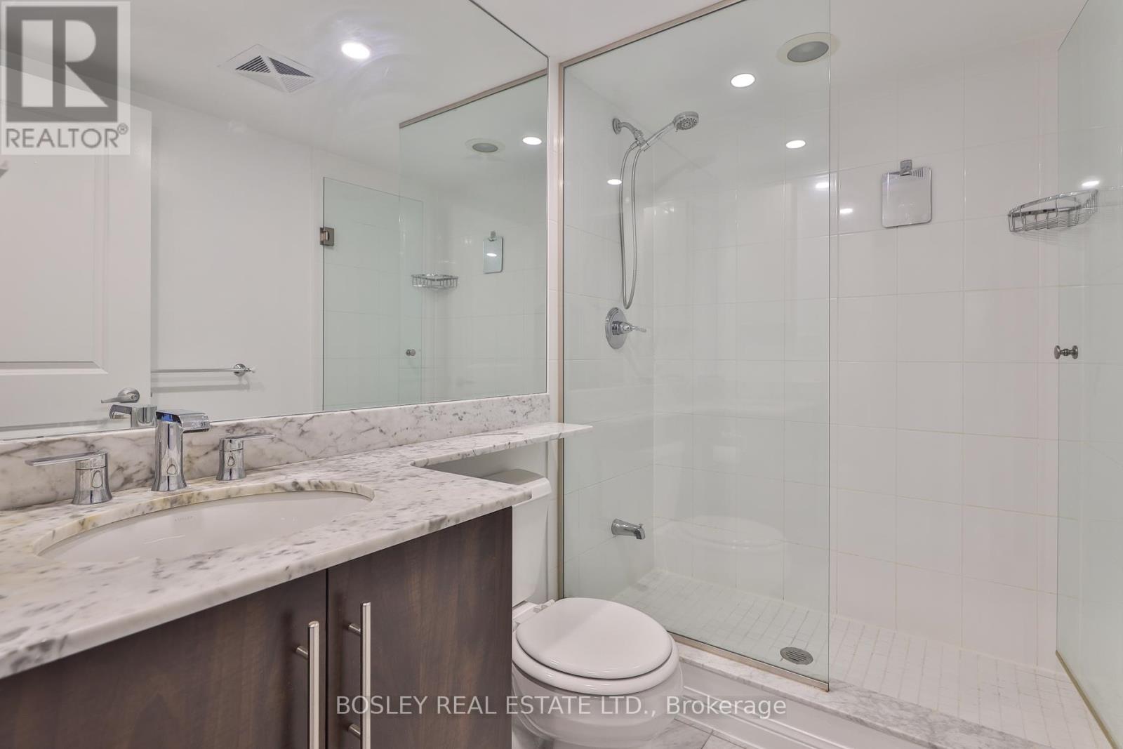 Photo 23 of 412 900 Mount Pleasant Road, Toronto ON