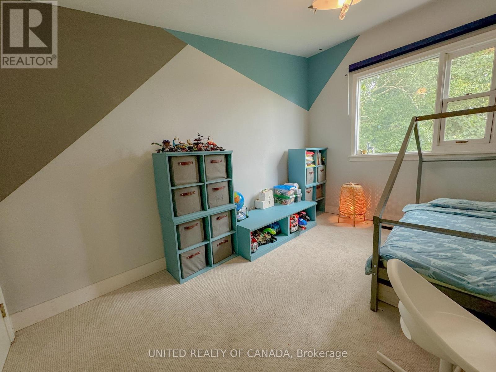 Photo 1 of 178 Three Valleys Drive, Toronto ON