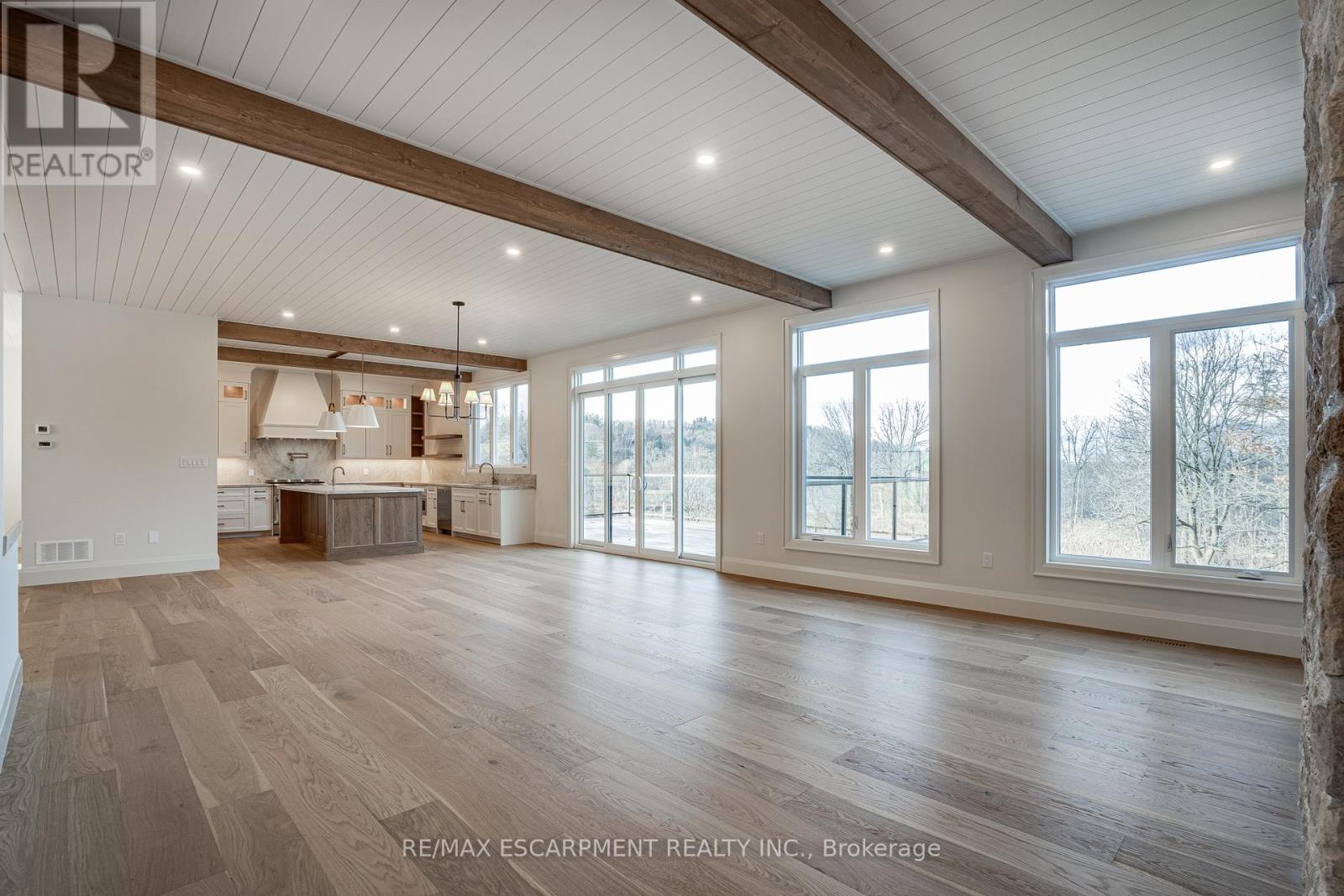 Photo 2 of 941 Old Mohawk Road, Hamilton ON