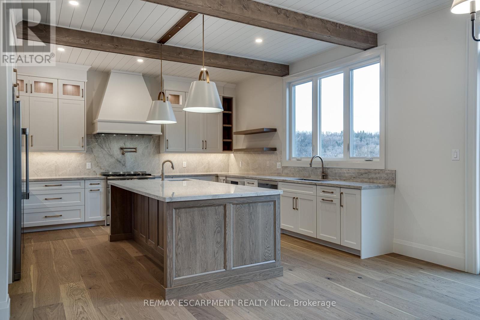 Photo 24 of 941 Old Mohawk Road, Hamilton ON