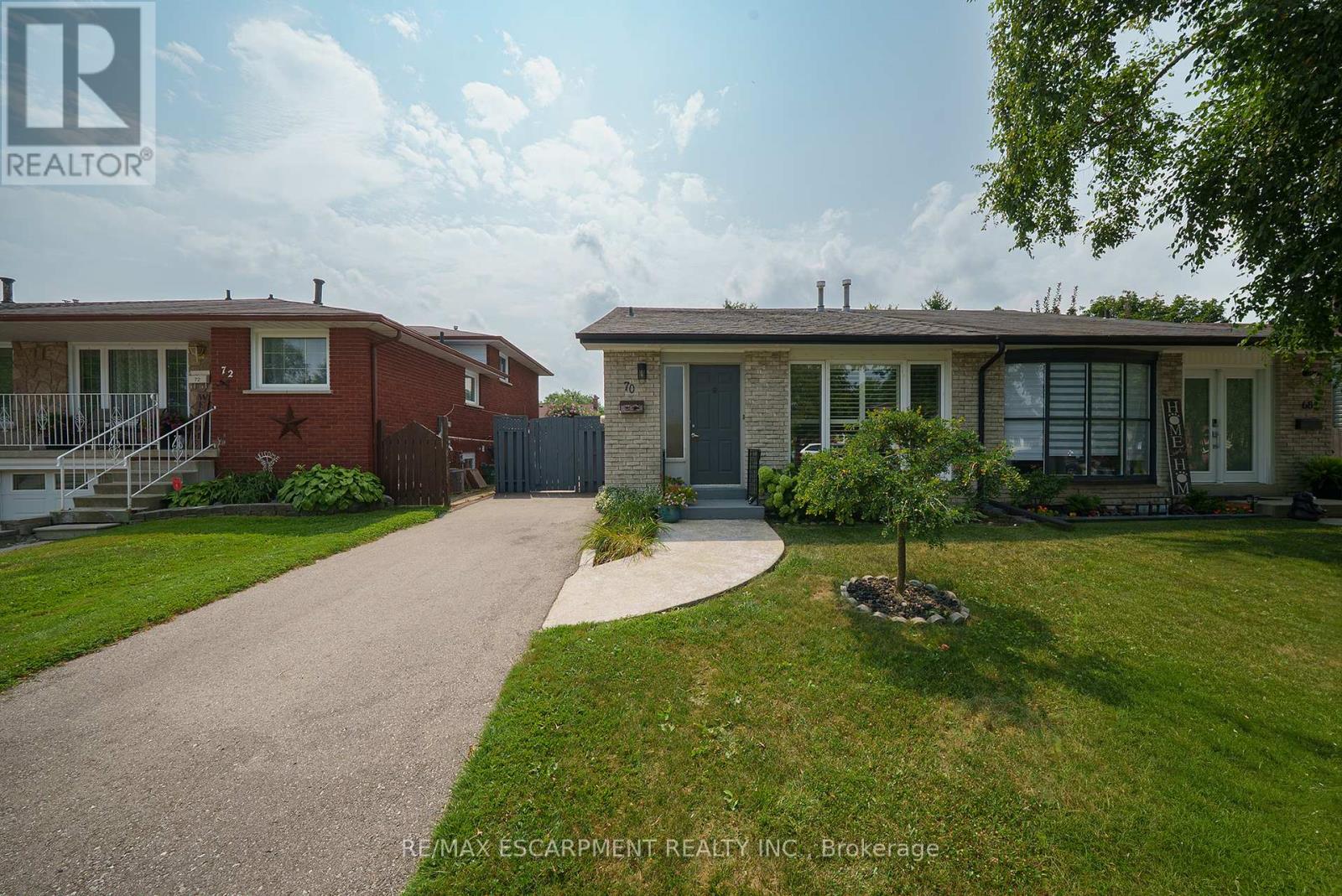 Photo 6 of 70 Four Seasons Drive, Brantford ON