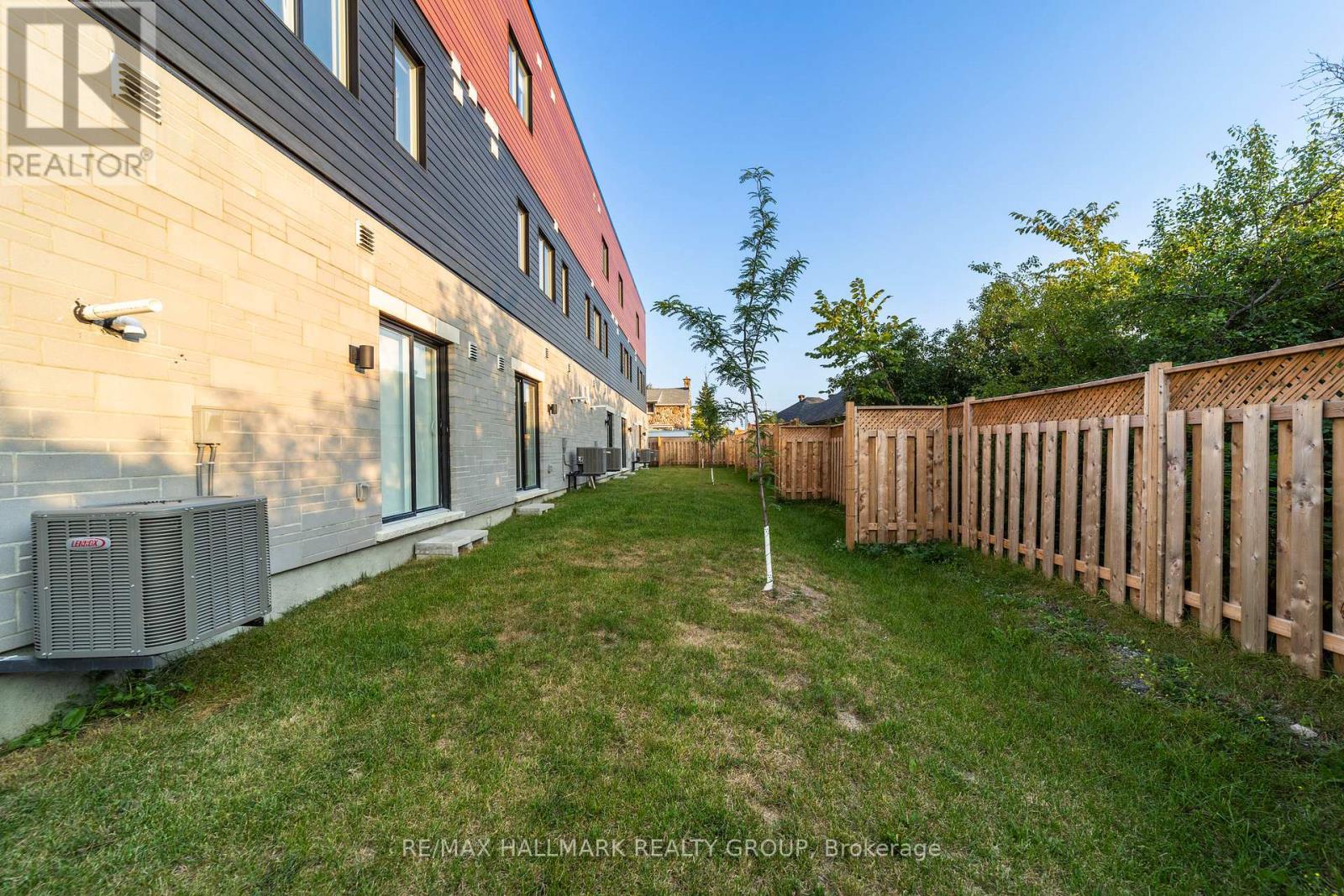 Photo 24 of 809 Star Private, Ottawa ON