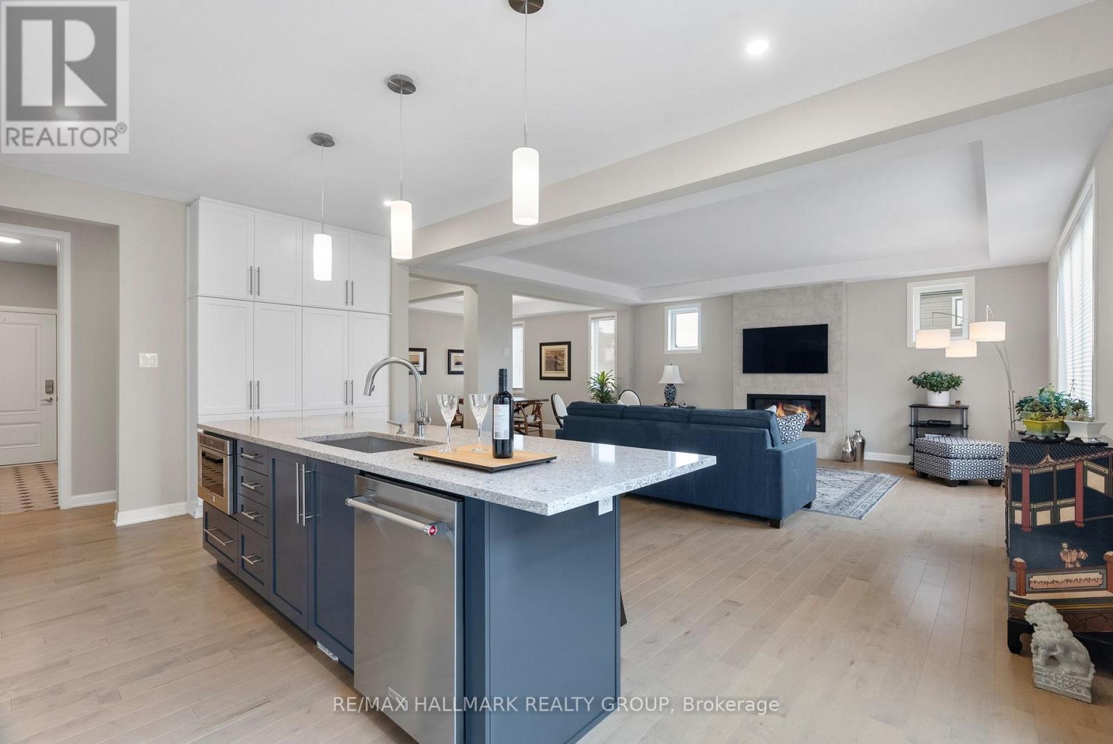 Photo 23 of 213 Skipper Drive, Ottawa ON