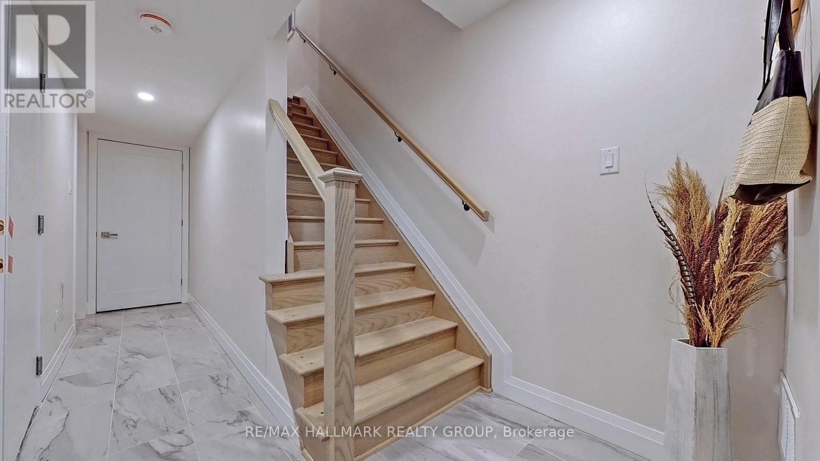 Photo 6 of 815 Star Private, Ottawa ON