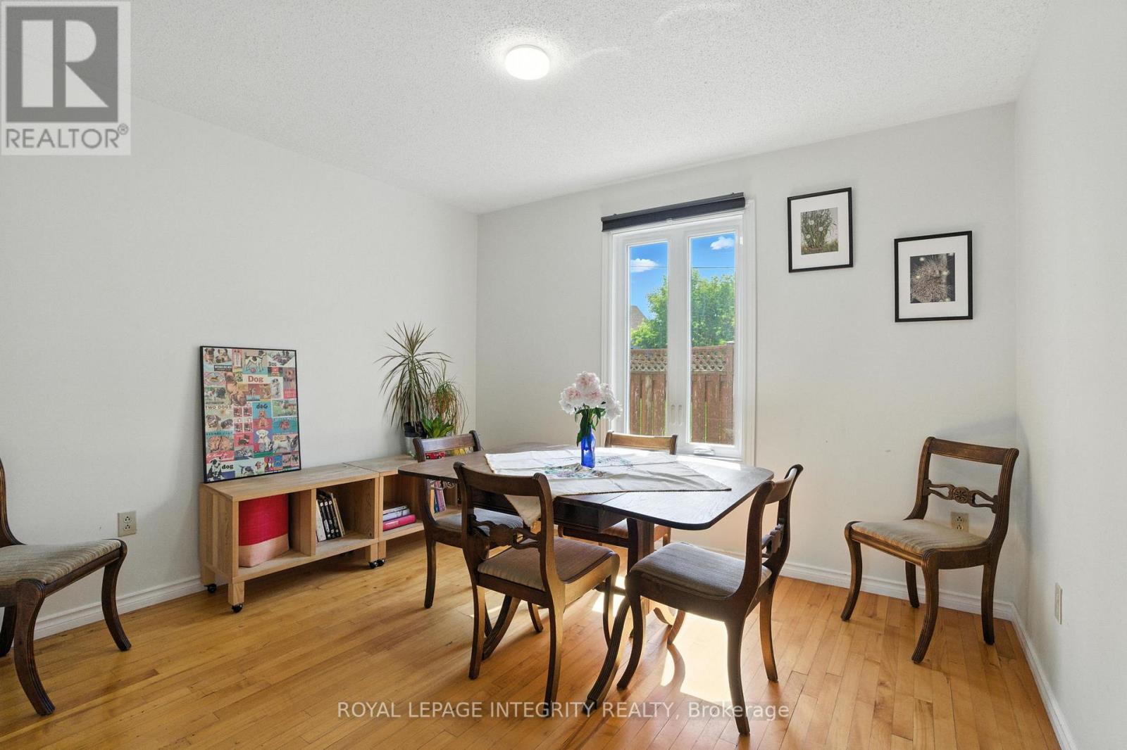 Photo 13 of 841 Merivale Road, Ottawa ON