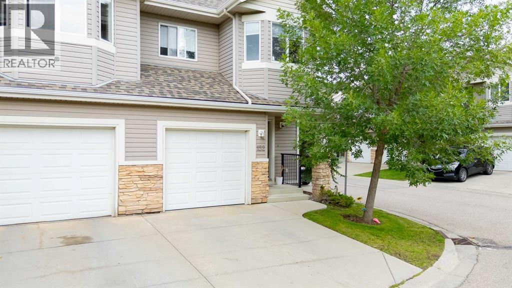 Single Family House for Sale in  Royal Oak Gardens NW Royal Oak Calgary 
