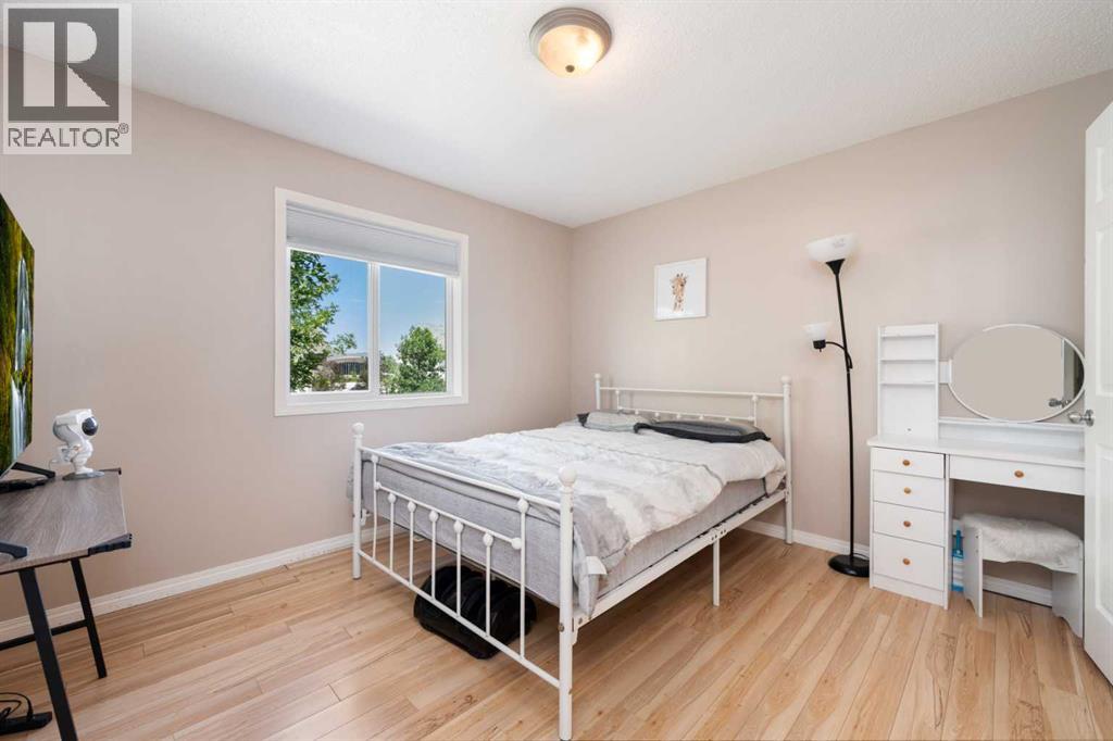 Single Family House for Sale in  Royal Oak Gardens NW Royal Oak Calgary 