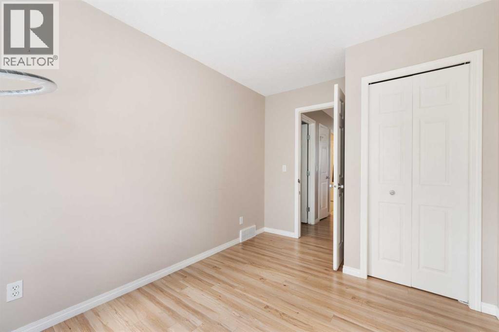 Single Family House for Sale in  Royal Oak Gardens NW Royal Oak Calgary 