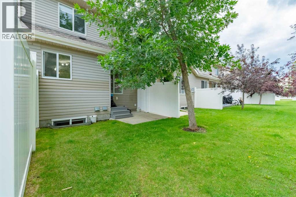 Single Family House for Sale in  Royal Oak Gardens NW Royal Oak Calgary 