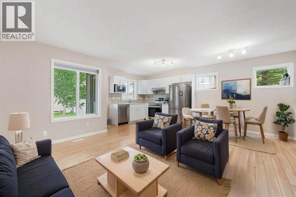 Single Family House for Sale in  Royal Oak Gardens NW Royal Oak Calgary 