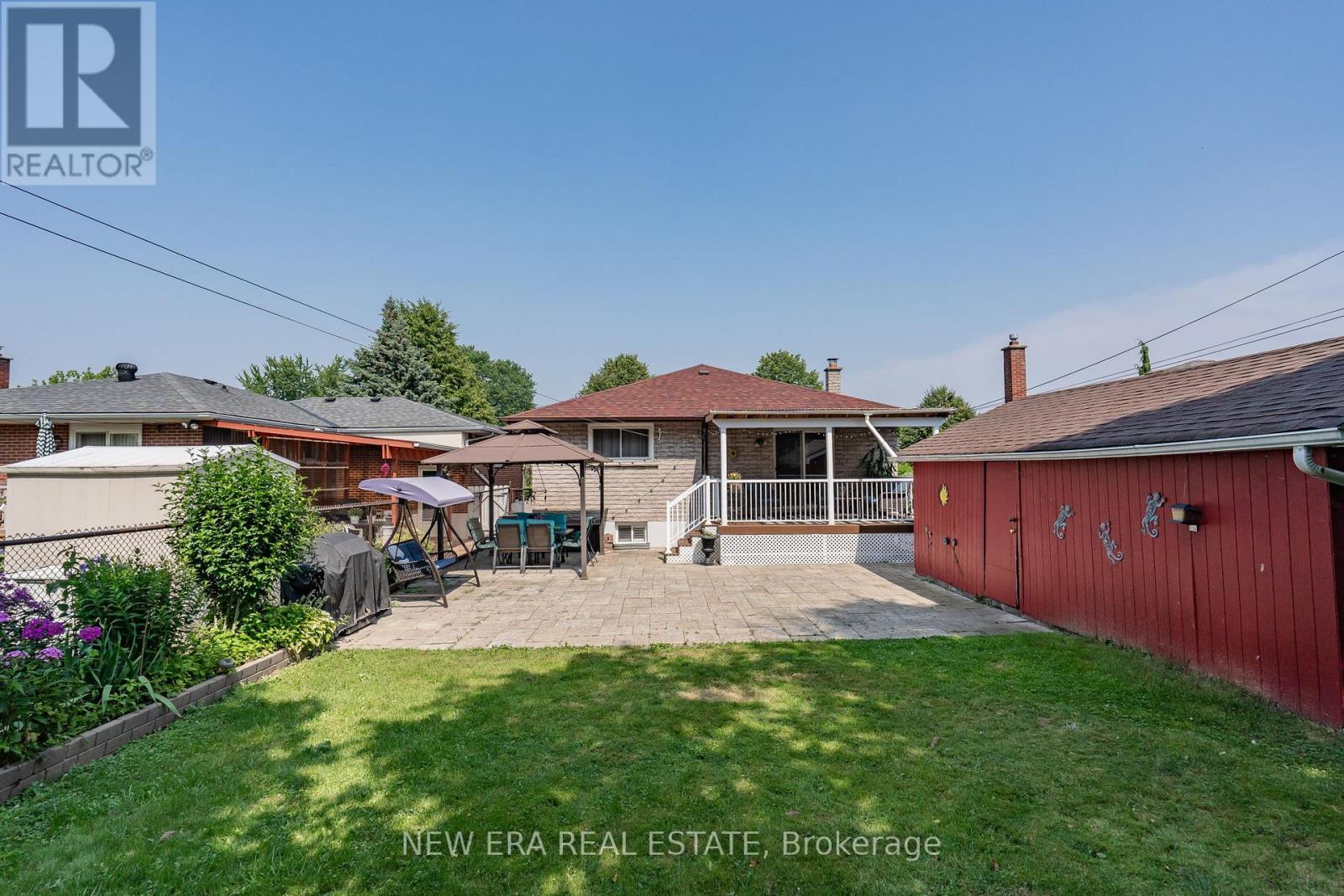 Photo 40 of 258 Nipigon Street, Oshawa ON