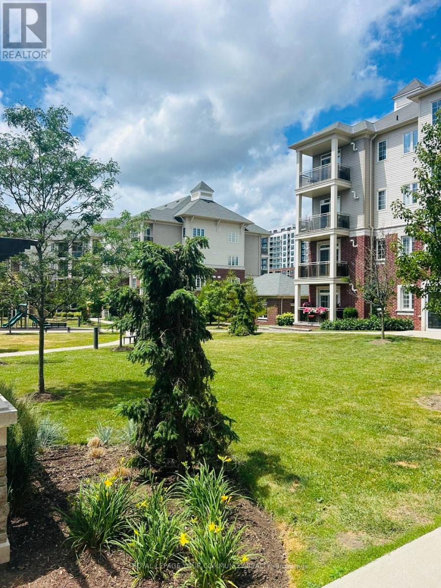 Photo 2 of 102 80 Aspen Springs Drive, Clarington ON