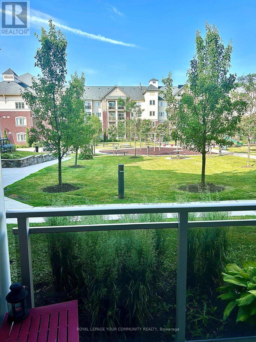 Photo 37 of 102 80 Aspen Springs Drive, Clarington ON