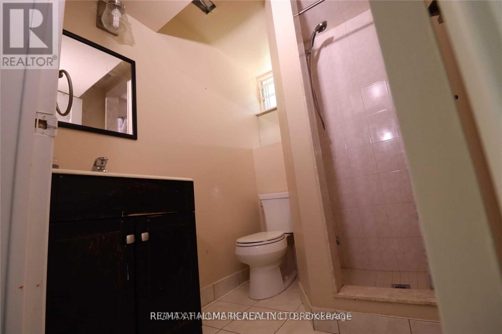 Photo 11 of Bsmt 69 Hildenboro Square, Toronto ON