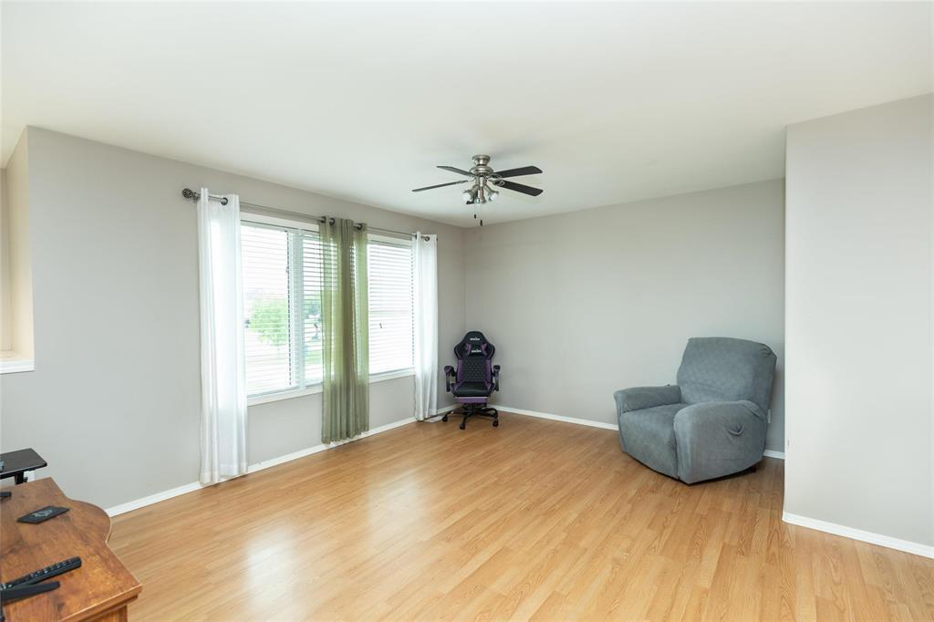 Photo 9 of 47 Creekside Drive, Steinbach MB
