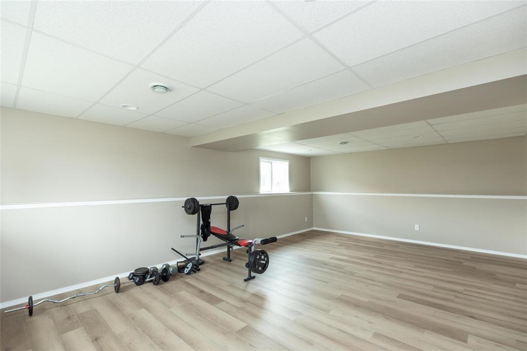 Photo 26 of 47 Creekside Drive, Steinbach MB