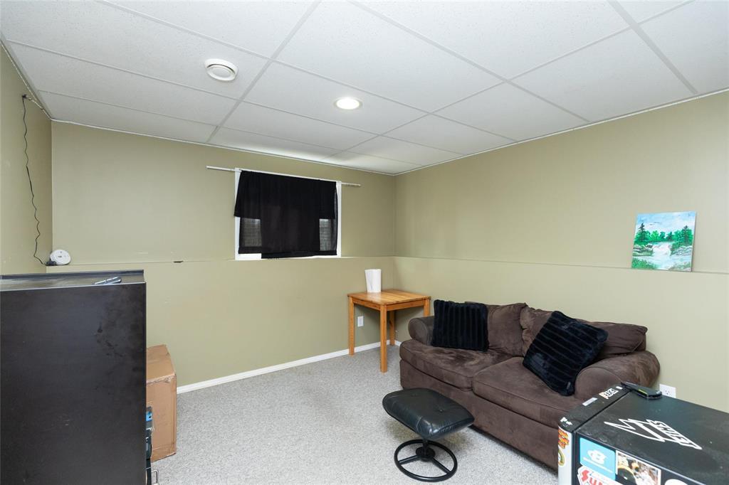 Photo 6 of 47 Creekside Drive, Steinbach MB