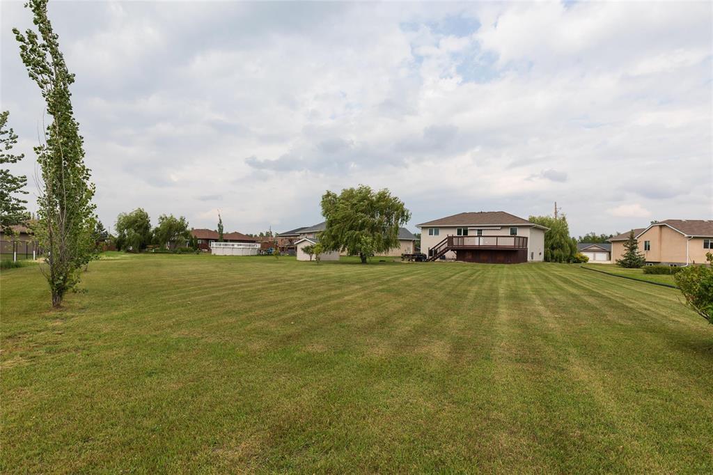 Photo 10 of 47 Creekside Drive, Steinbach MB