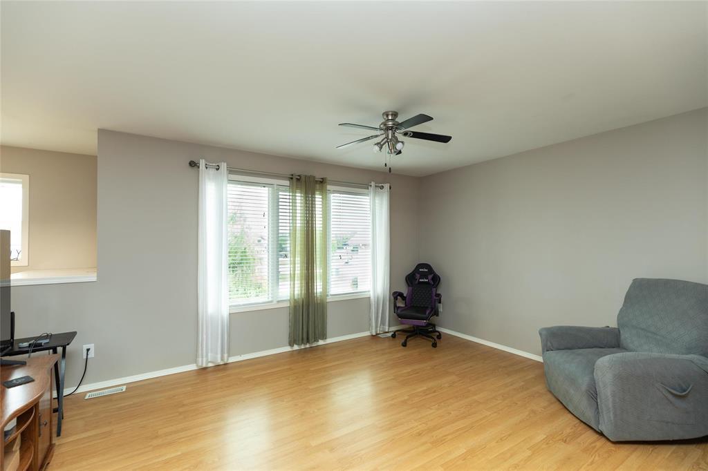 Photo 13 of 47 Creekside Drive, Steinbach MB