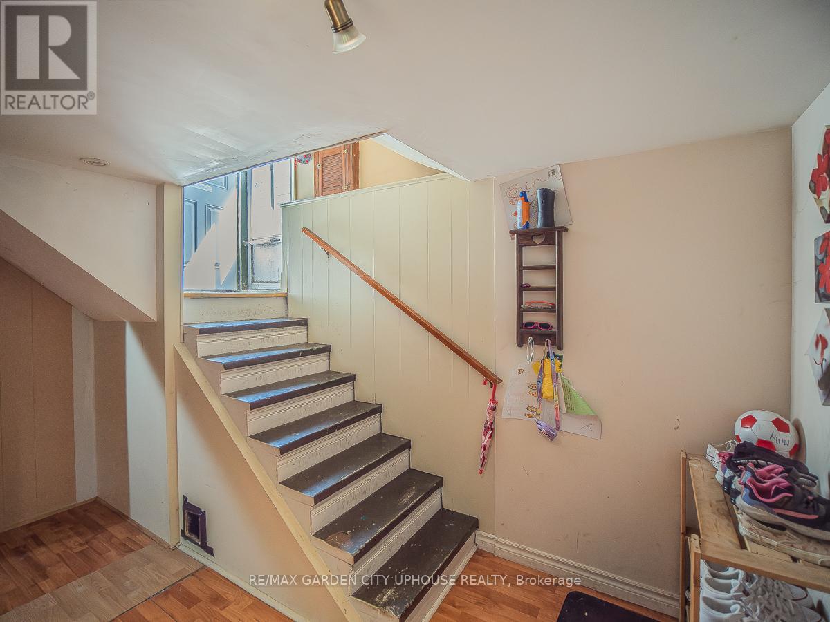 Photo 9 of 14 Spruce Street, St Catharines ON