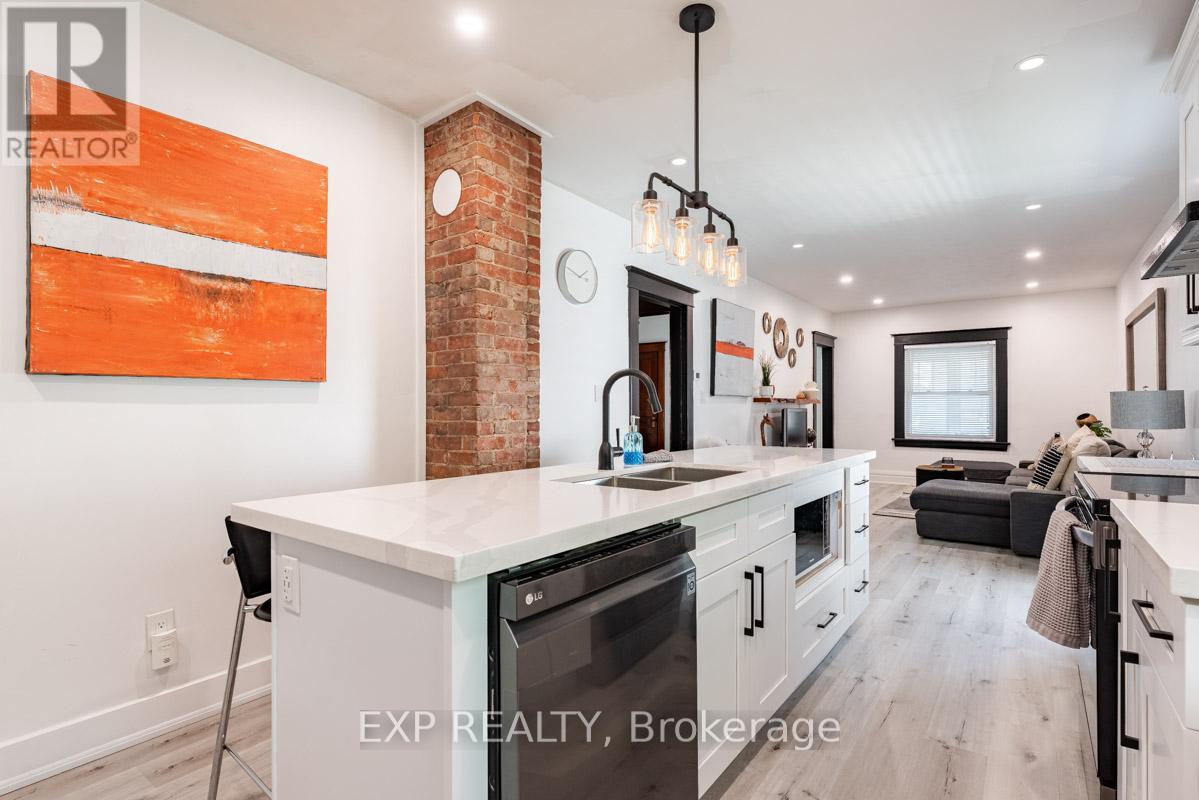Photo 17 of 34 Louisa Street, St Catharines ON