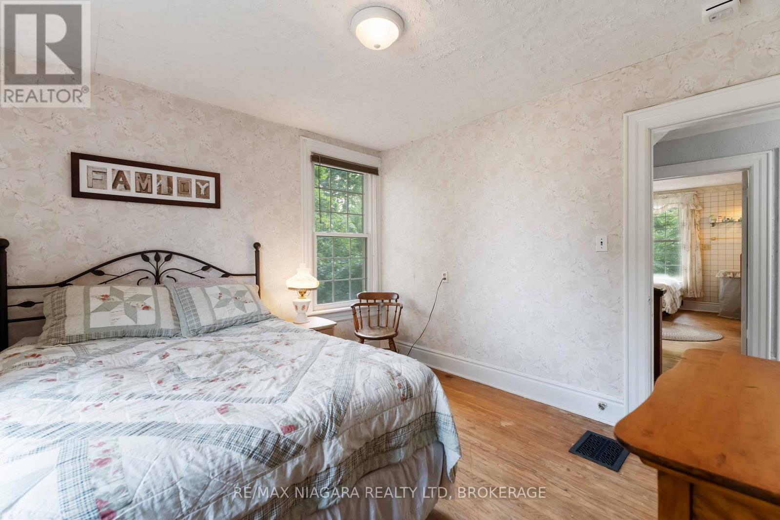 Photo 23 of 6275 Pine Grove Avenue, Niagara Falls ON