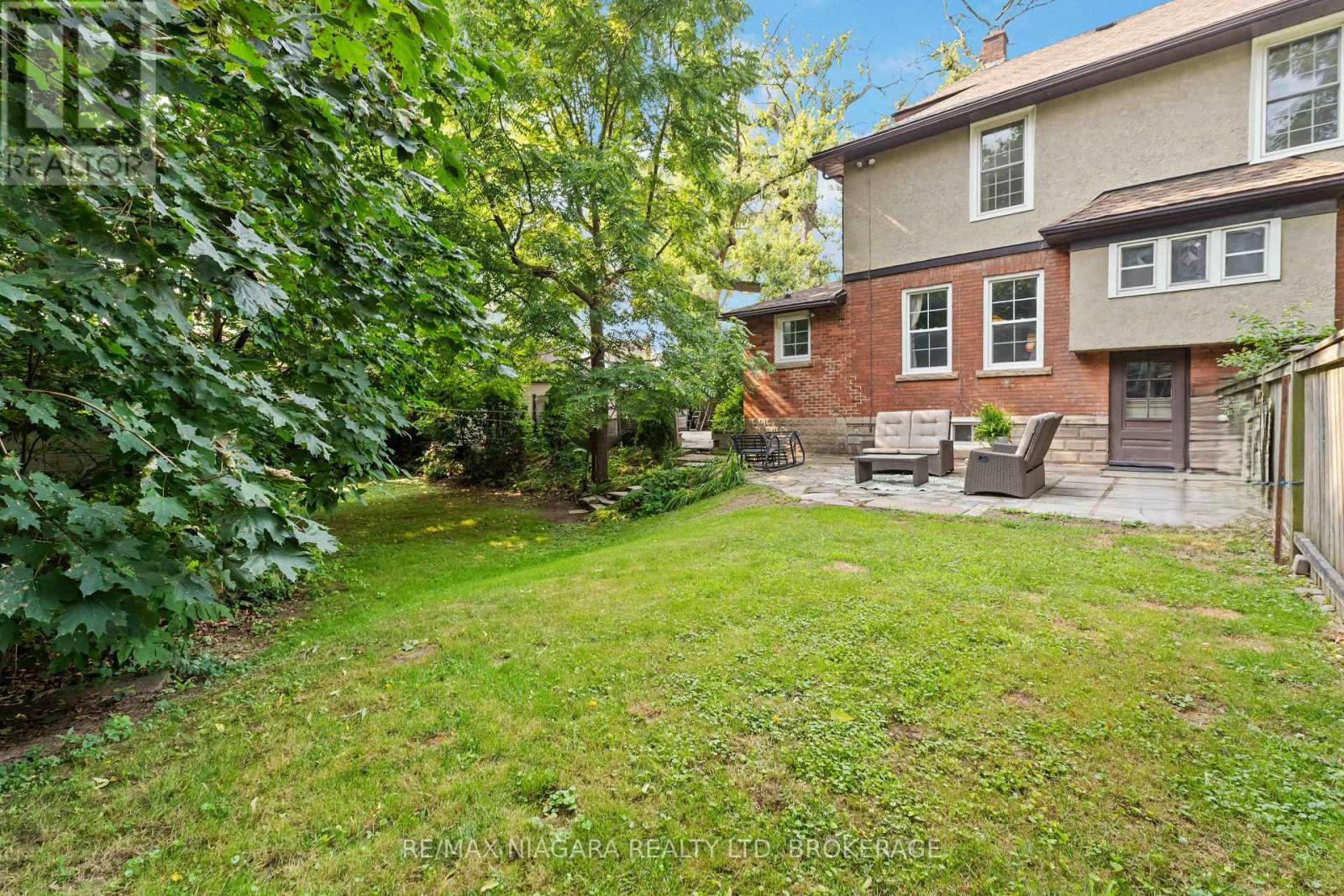 Photo 38 of 6275 Pine Grove Avenue, Niagara Falls ON