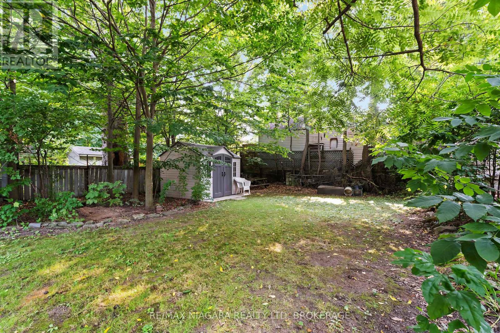 Photo 39 of 6275 Pine Grove Avenue, Niagara Falls ON