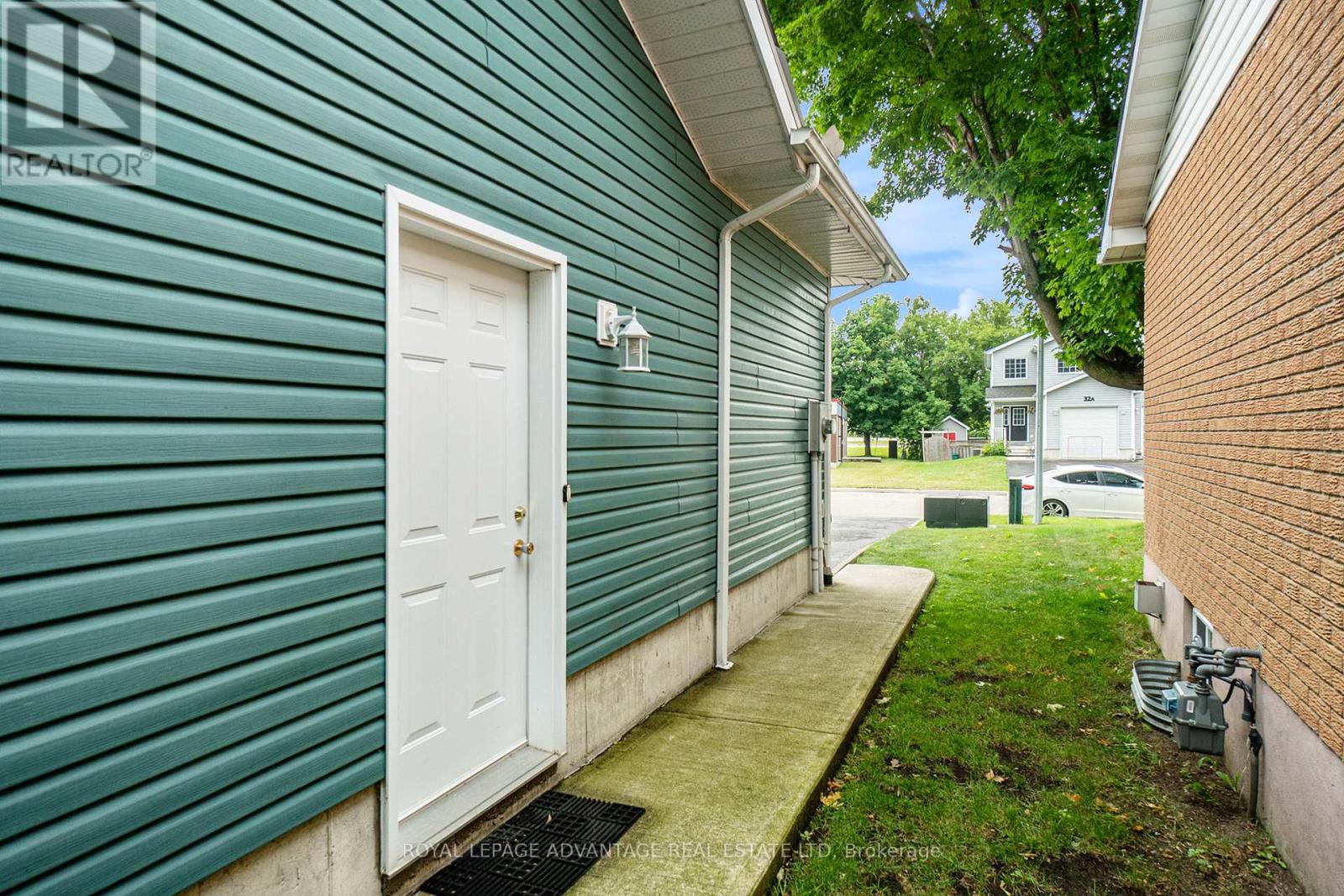 Photo 35 of 31 George Avenue, Perth ON