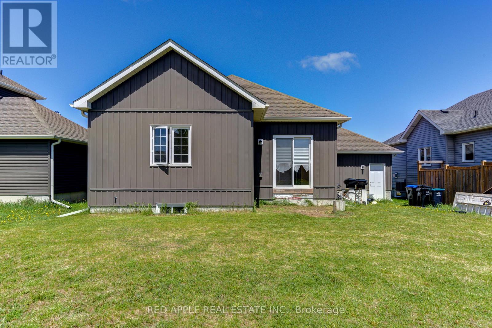 Photo 13 of 5 Beverly Street, Springwater ON