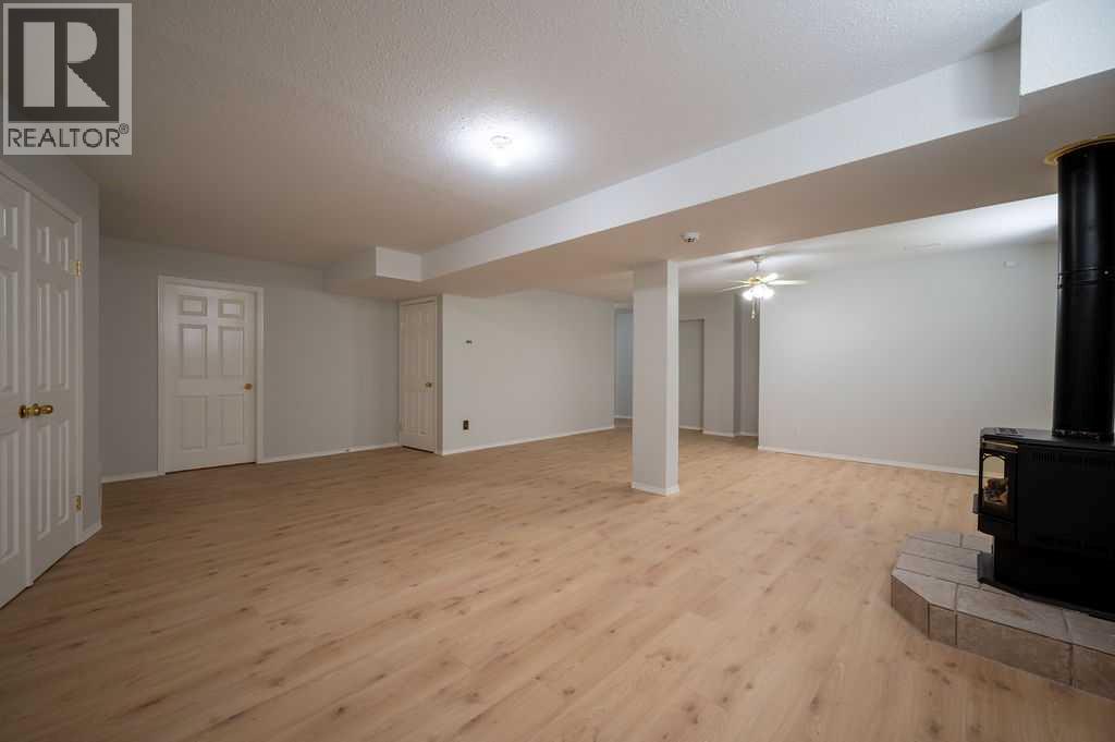 Photo 25 of 269 Strathford Crescent, Strathmore AB