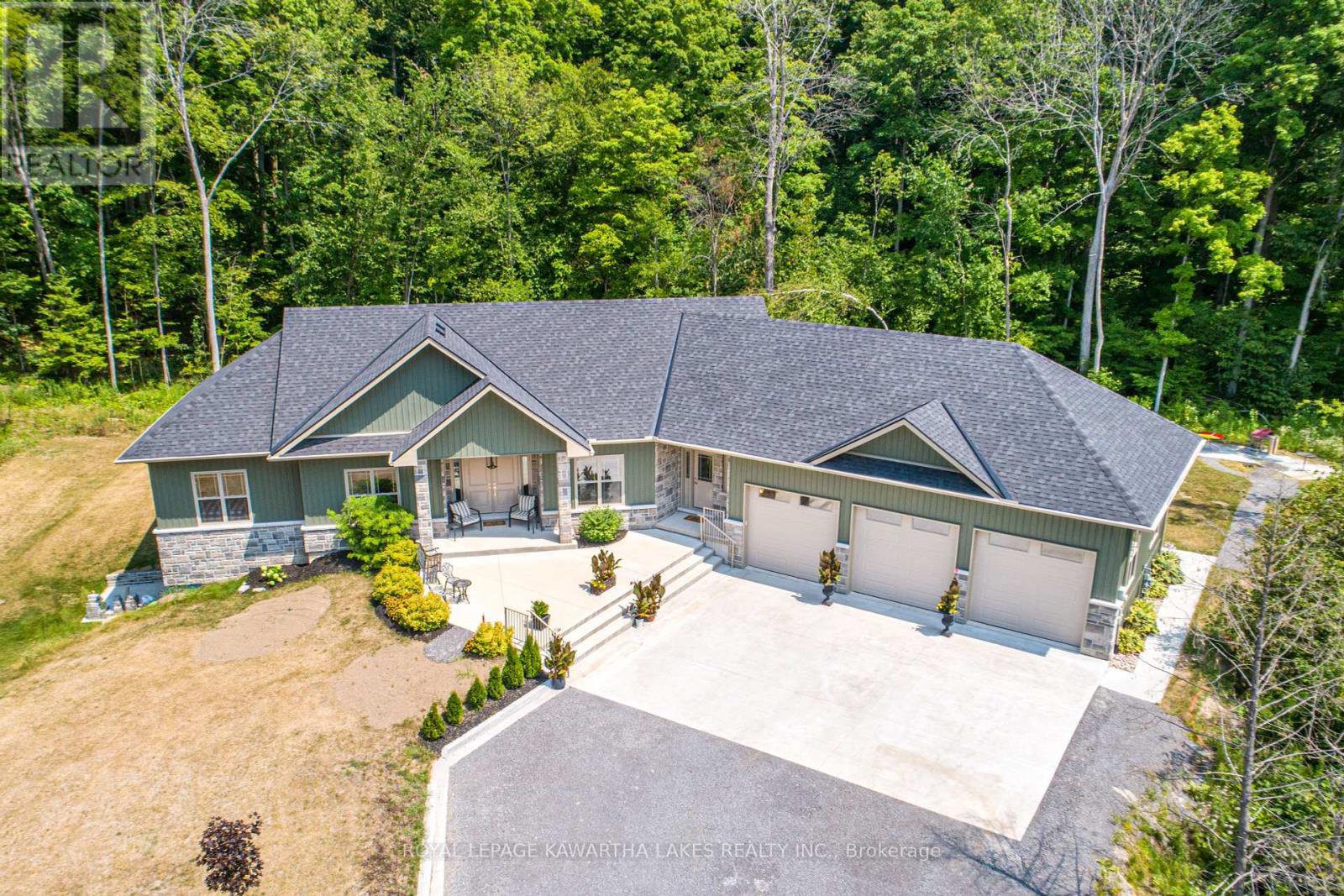 Photo 28 of 18 New Pierce Drive, Stirlingrawdon ON