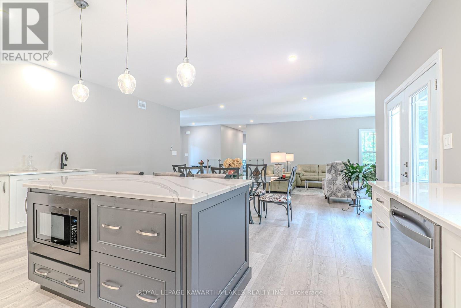Photo 16 of 18 New Pierce Drive, Stirlingrawdon ON