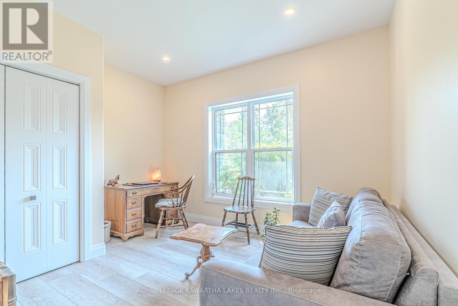 Photo 42 of 18 New Pierce Drive, Stirlingrawdon ON