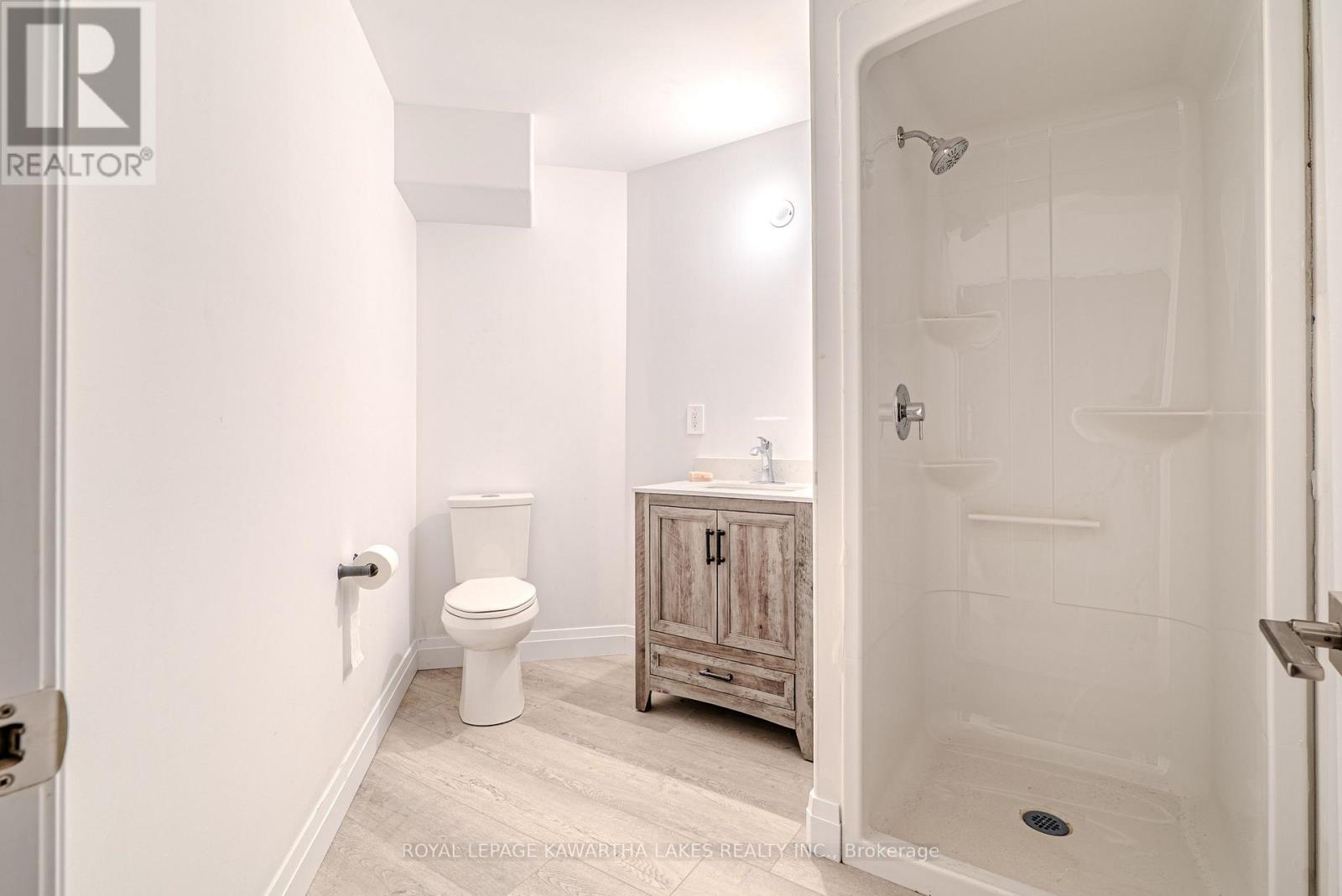 Photo 7 of 18 New Pierce Drive, Stirlingrawdon ON