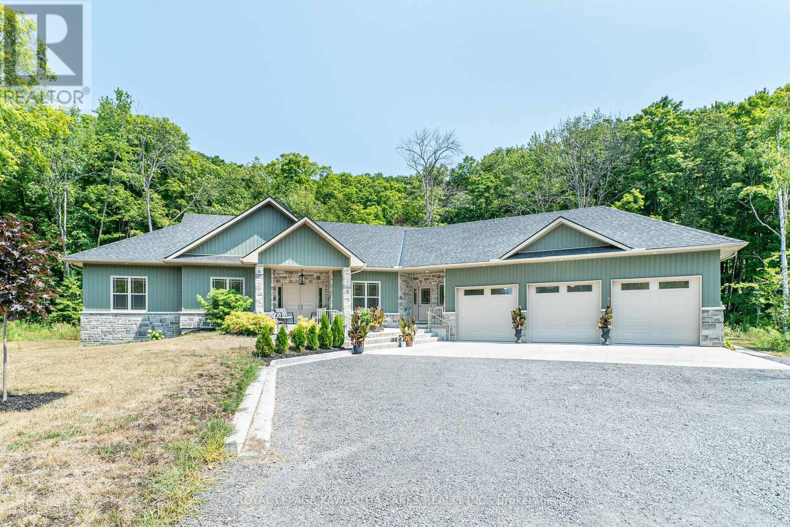 Photo 40 of 18 New Pierce Drive, Stirlingrawdon ON
