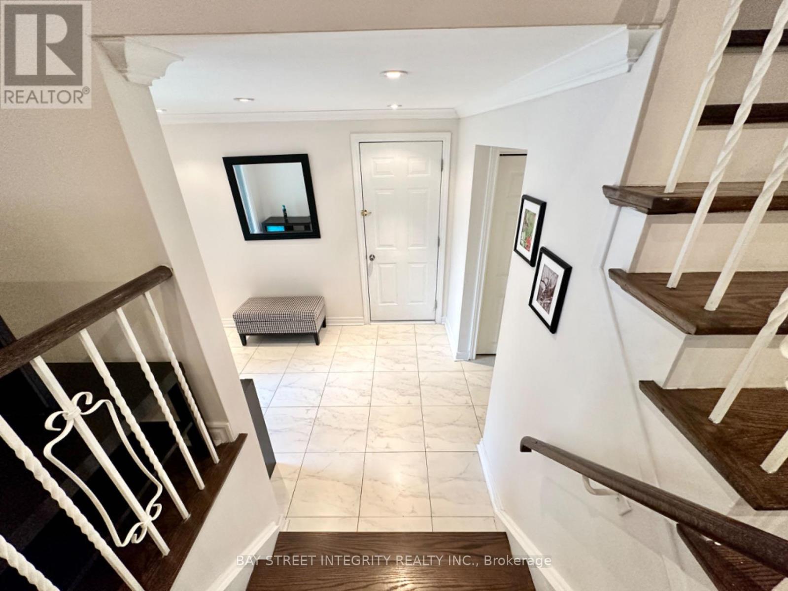 Photo 22 of 35 Lailey Crescent, Toronto ON