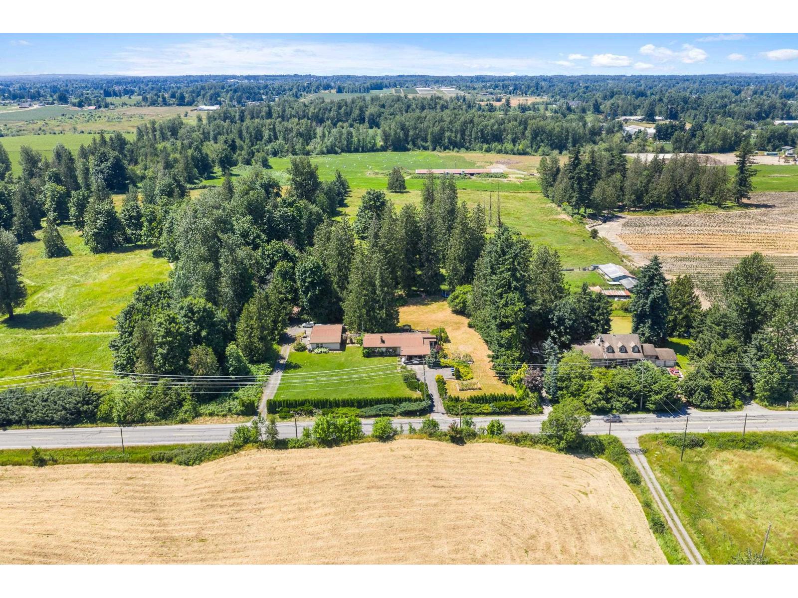 Photo 3 of 3759 Bradner Road, Abbotsford BC