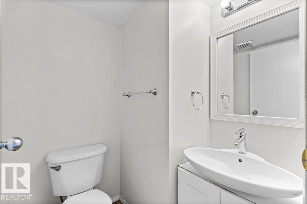 Photo 11 of 650 Saddleback Rd Nw, Edmonton AB