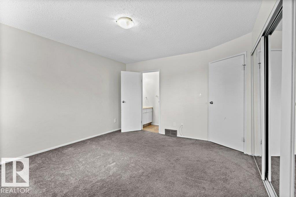 Photo 13 of 650 Saddleback Rd Nw, Edmonton AB