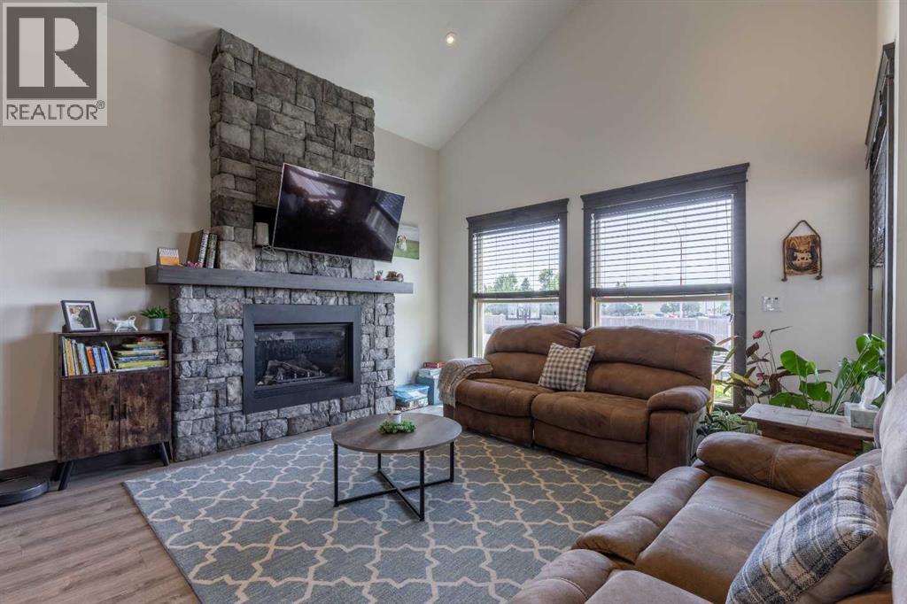 Photo 6 of 14 Westview Place, Taber AB