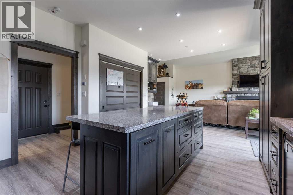 Photo 10 of 14 Westview Place, Taber AB