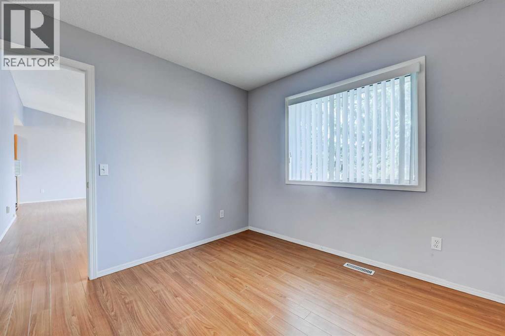 Photo 16 of 155 Macewan Ridge Villas Nw, Calgary AB