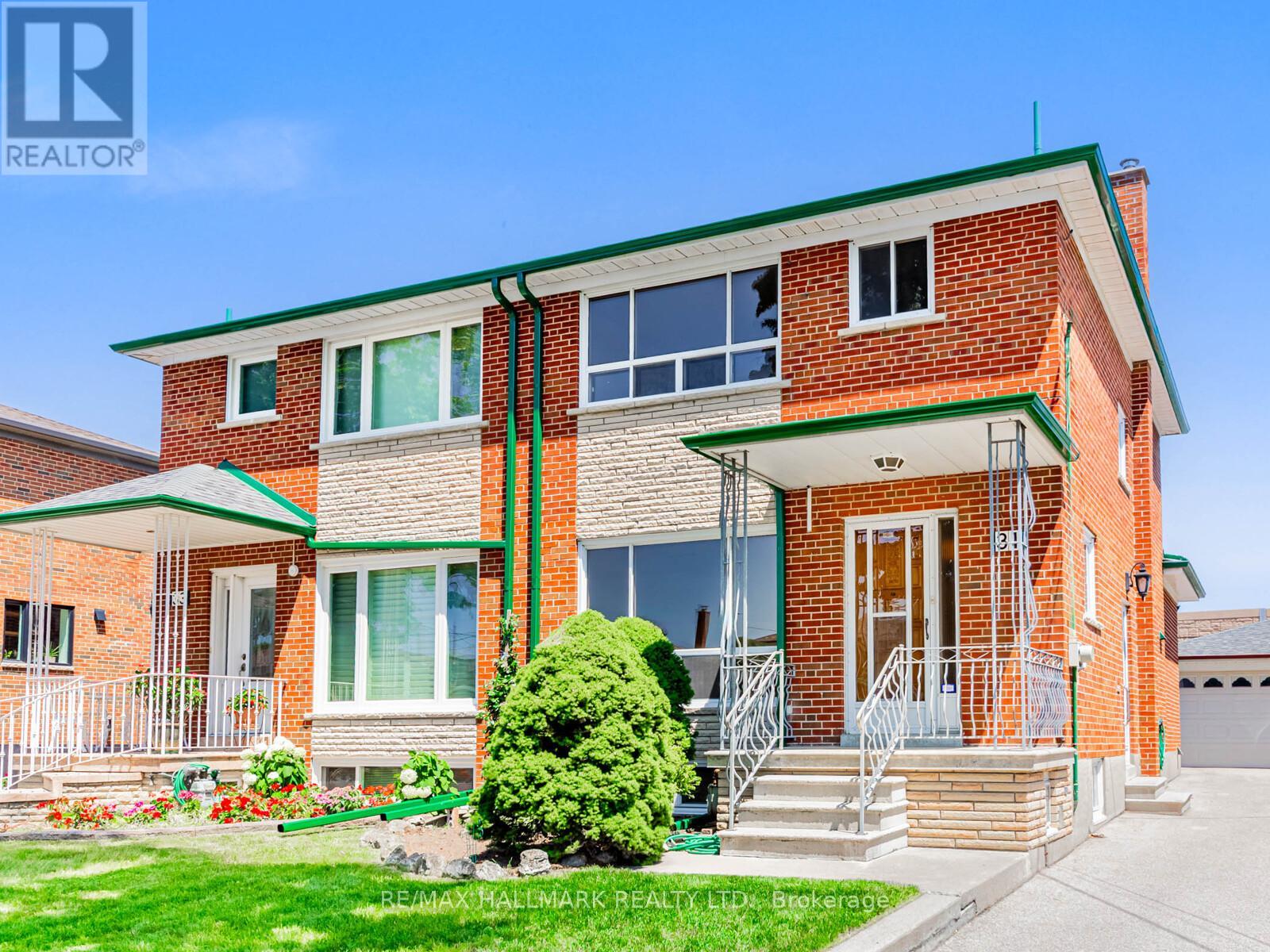 Photo 48 of 31 Woodenhill Court, Toronto ON