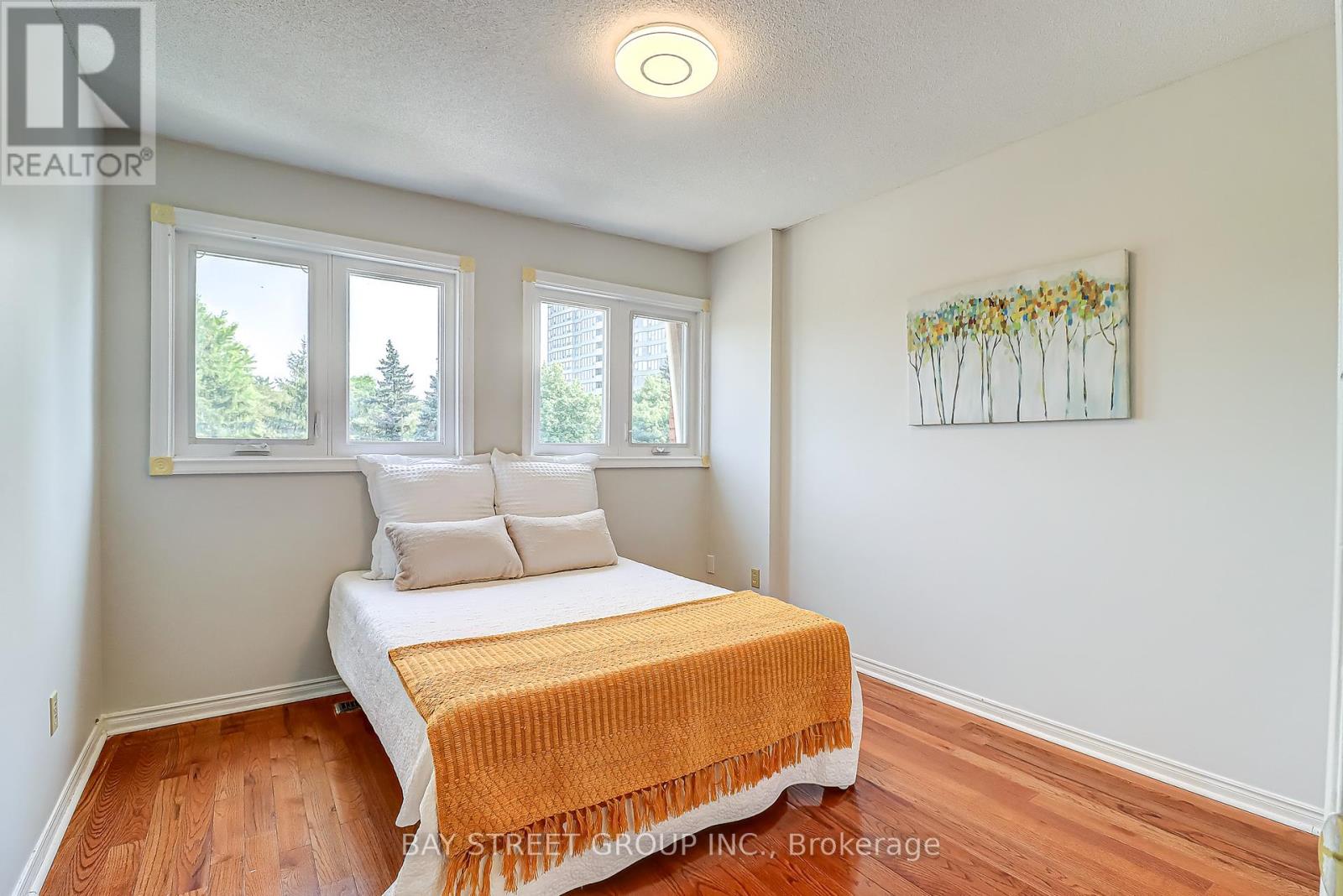 Photo 27 of 679 Constellation Drive, Mississauga ON