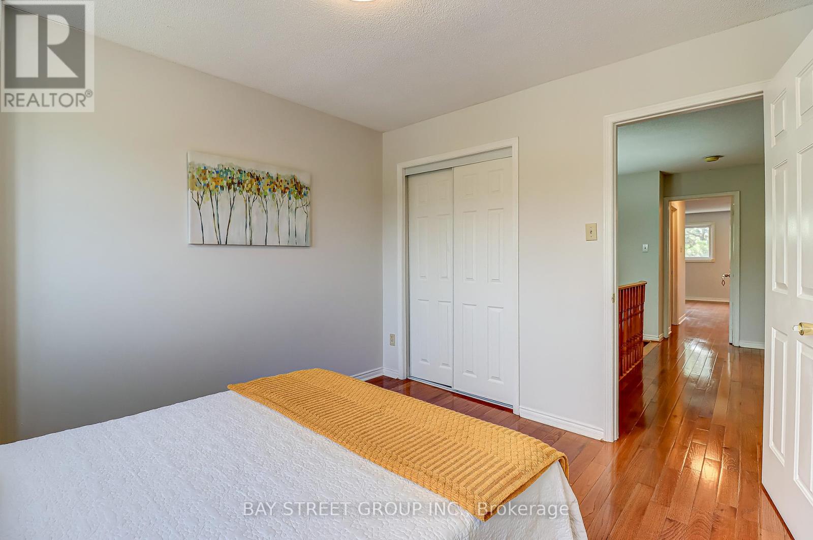 Photo 15 of 679 Constellation Drive, Mississauga ON