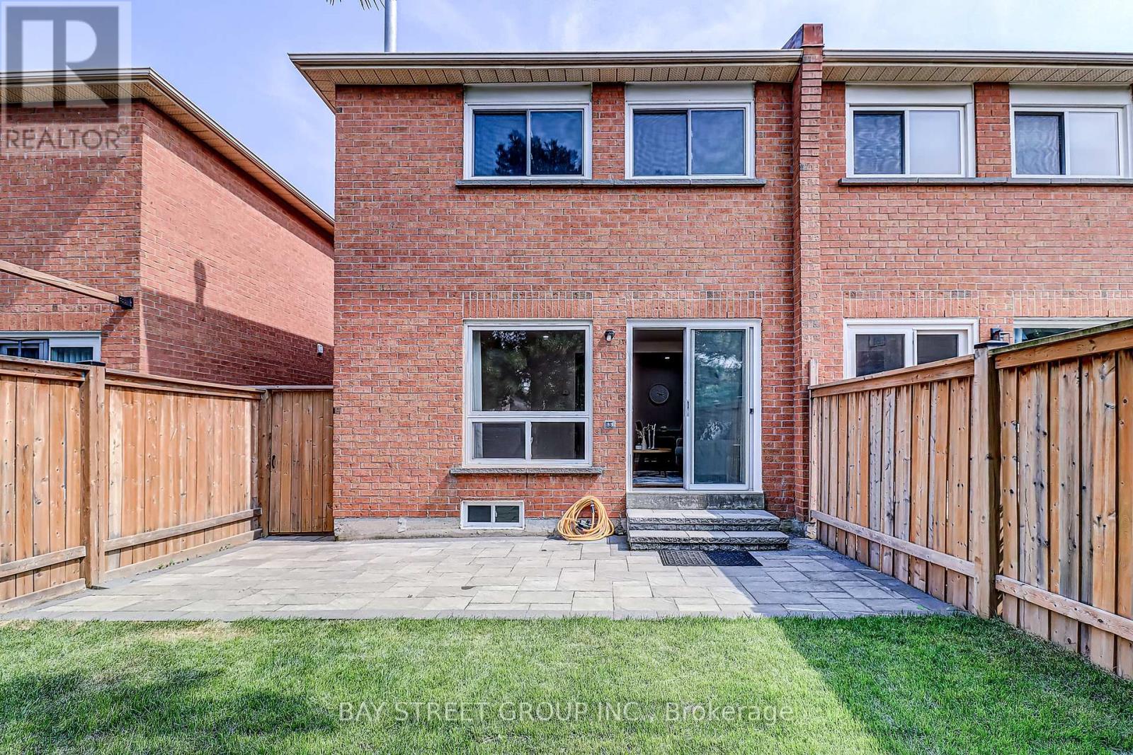 Photo 6 of 679 Constellation Drive, Mississauga ON