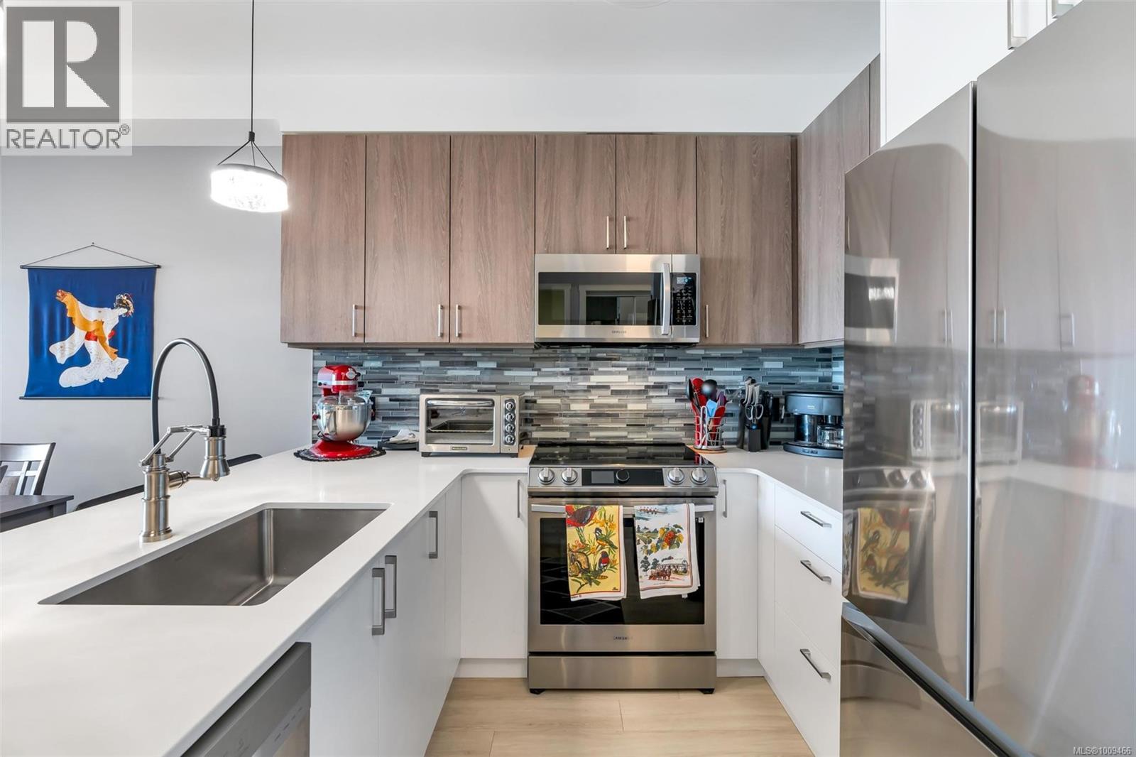 Photo 7 of 506 810 Orono Ave, Langford BC