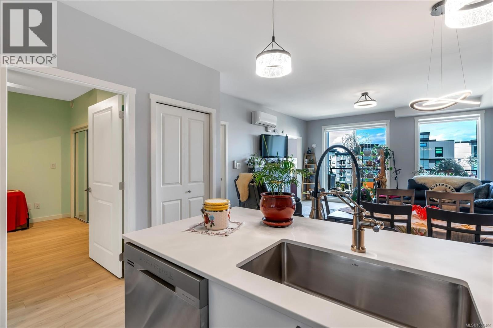 Photo 3 of 506 810 Orono Ave, Langford BC